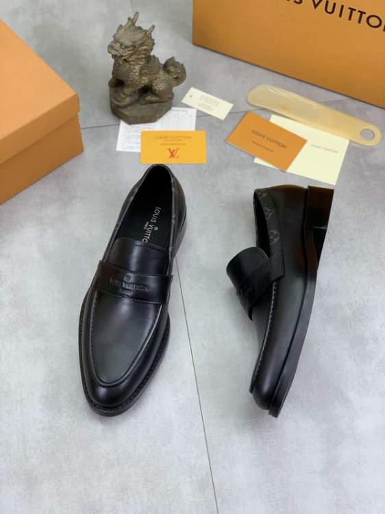 Picture of Louis Vuitton Shoes _SKULVsz38-46mnf057414350